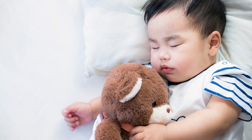 4 เคล็ดลับพาลูกวัยเตาะแตะเข้านอน หลับยาวเสริมพัฒนาการเด็ก