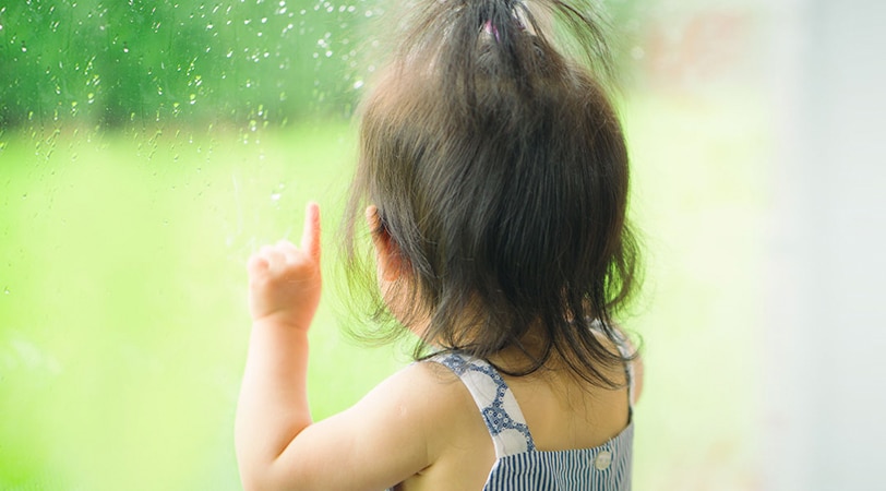 5 วิธี ดูแลลูกช่วงหน้าฝน ให้ไม่ต้องทนกับการระคายเคืองผิว